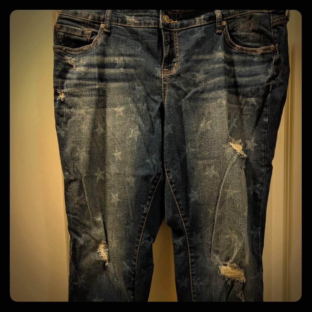 Torrid Distressed Boyfriend Jeans never worn